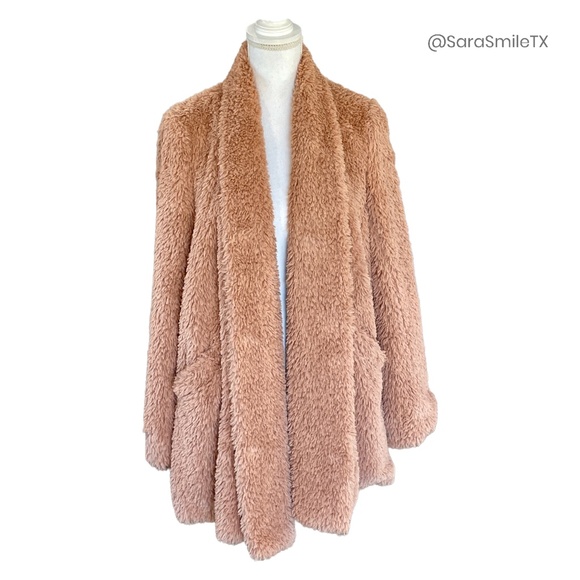 KENNETH COLE NY Blush Pink Teddy Bear Plush Faux Fur Mid-Length Coat - Picture 10 of 15